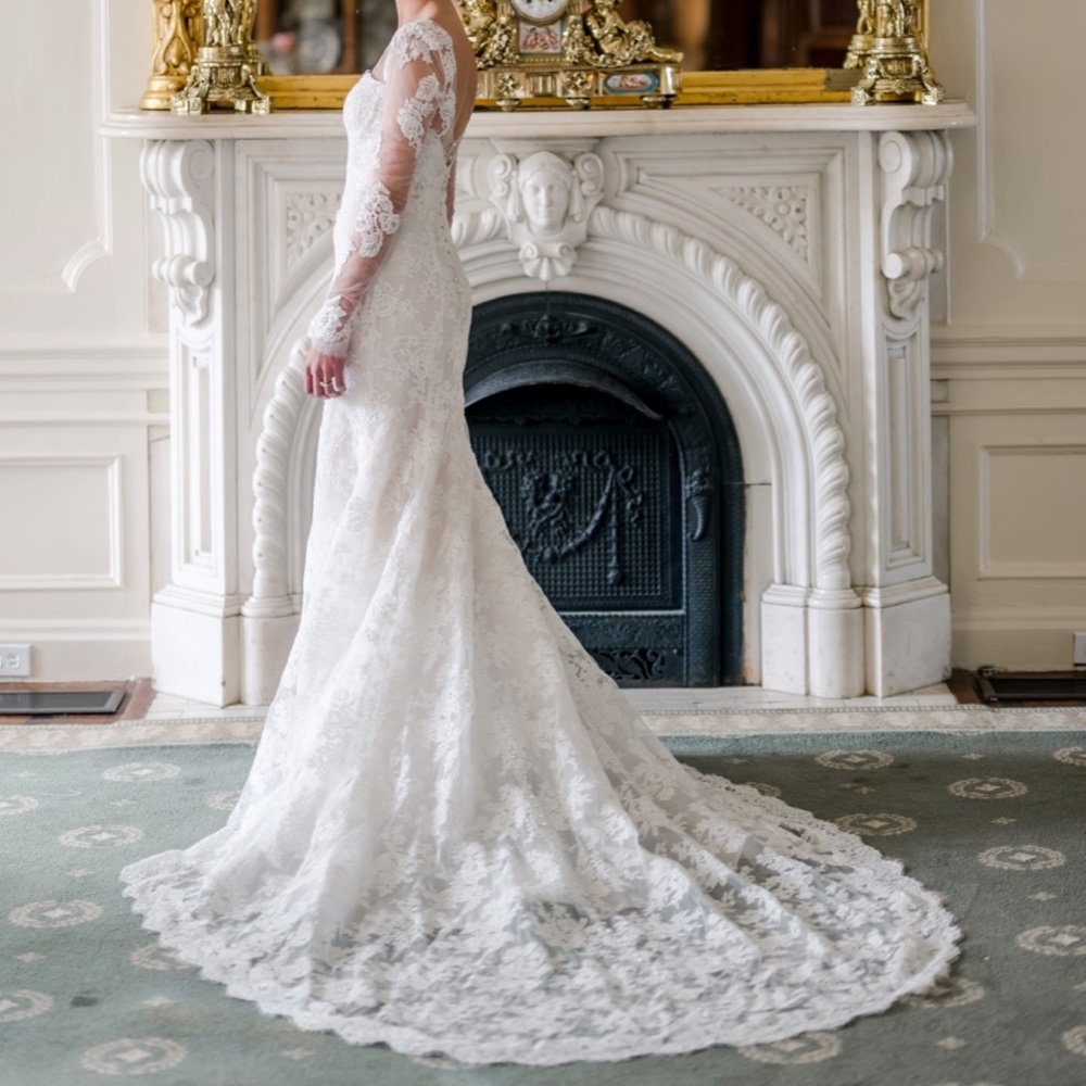 Monique Lhuillier Serenity Strapless Wedding Dress
